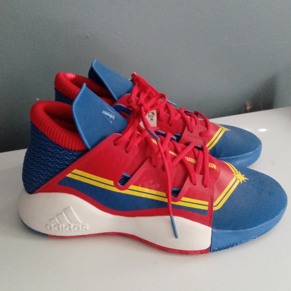 Adidas Pro Vision Basketball Shoes Captain Marvel EF2260 Men Size 10.5 Red Blue
